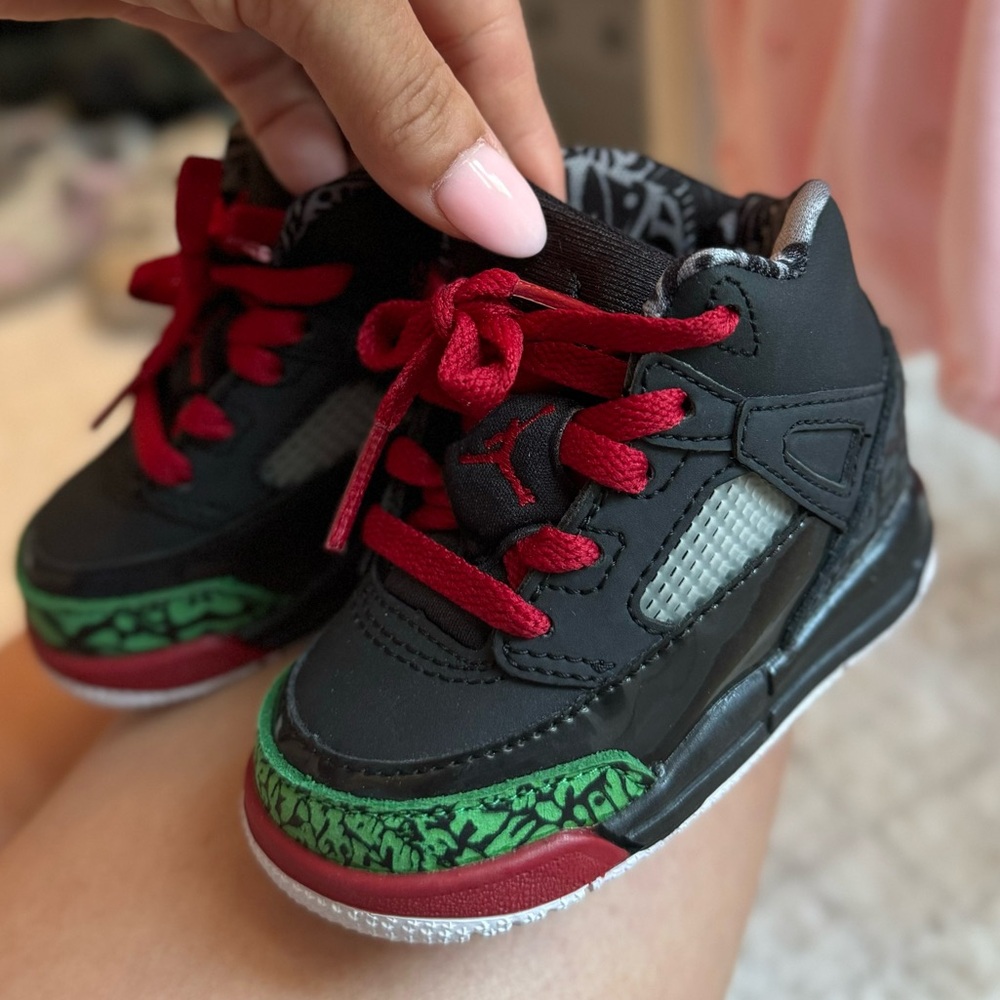 NIKE JORDANS Toddler US 4C NWOT